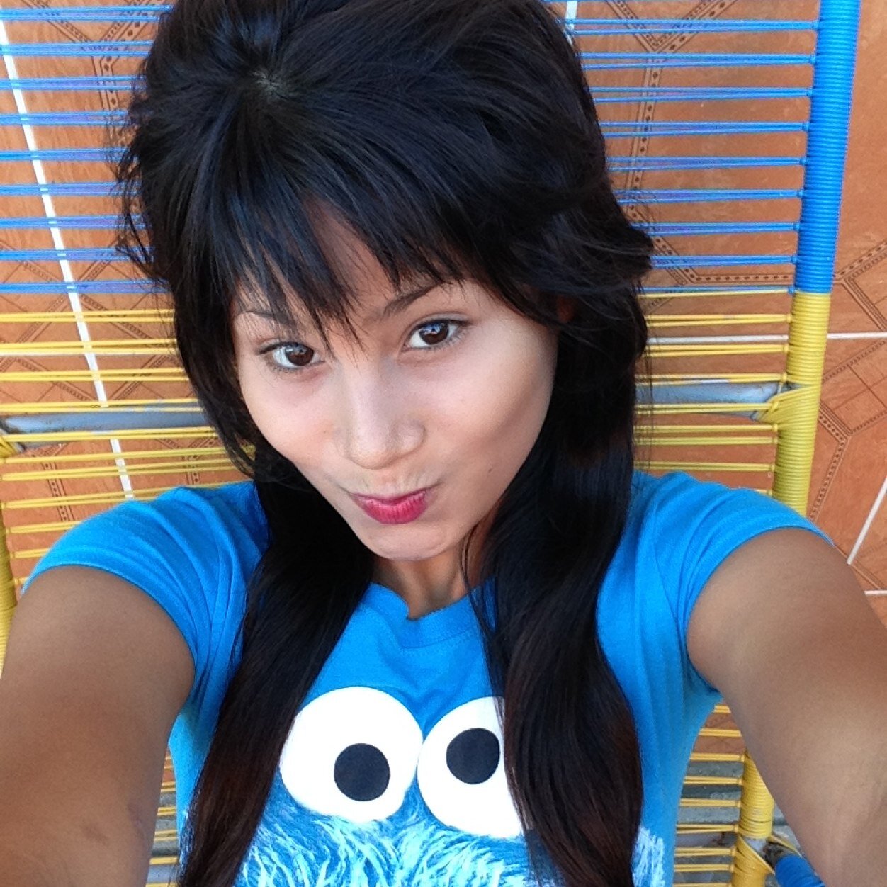 no soy una  chica  guapa pro DIOS  (/.\) me hiso de buen corazon siempre sonrio y trato de ser amable,dulce,paciente  ,soy bipolar :3 exagerada y berrinchuda :D