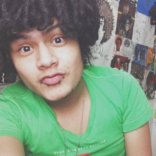 Apoyando siempre a @elchicodelafro♥.