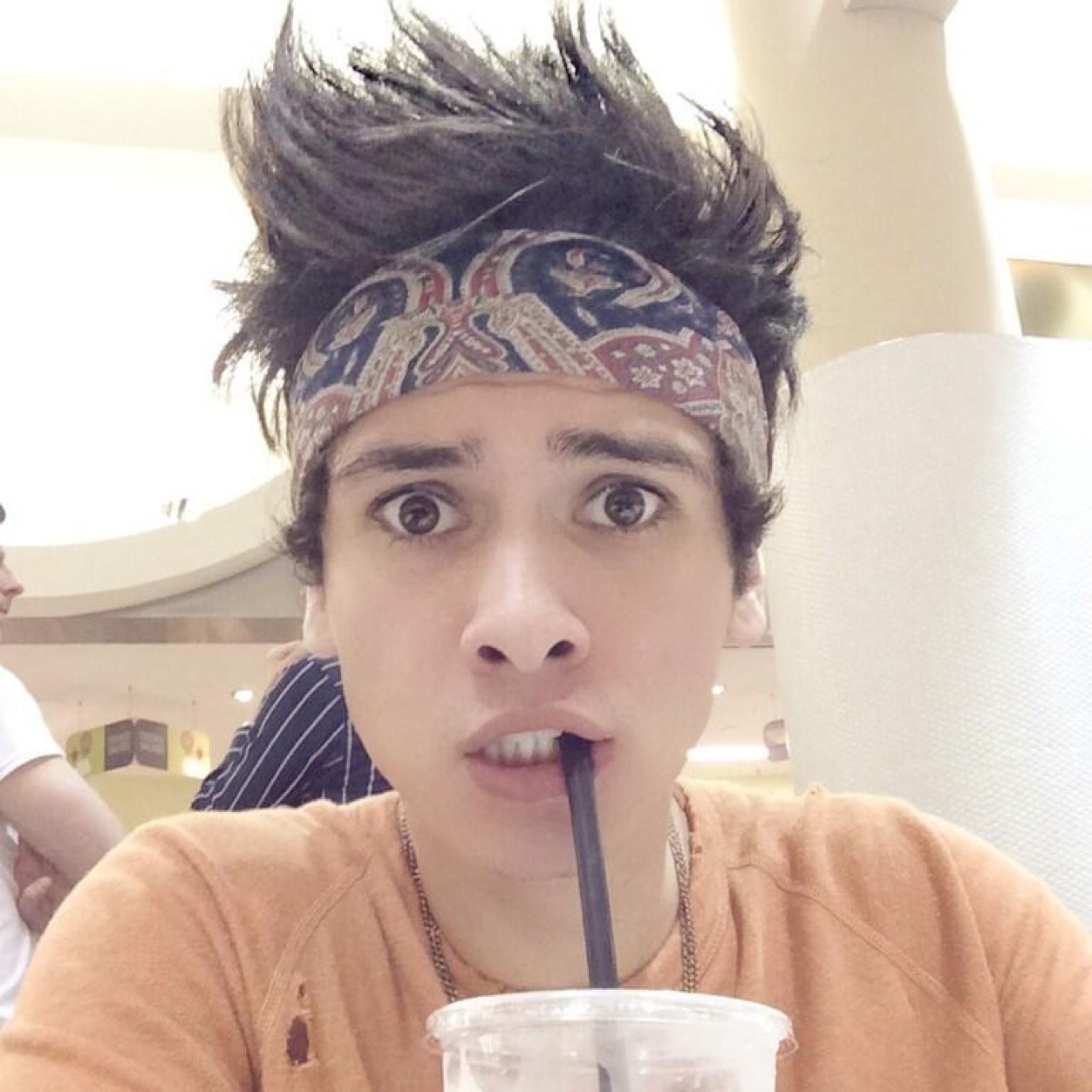 I'm socially awkward, I have 1/6 of MNR (eric), that's all, deuces ✌