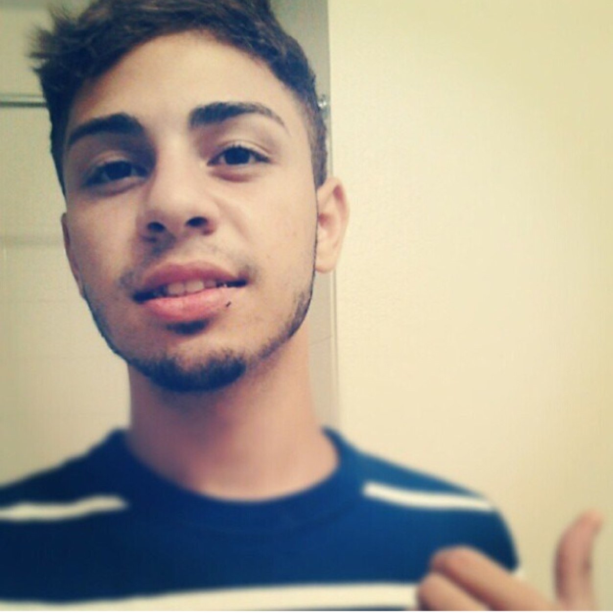 R.i.p. melly ily  Fuck you and follow me cus everyone does lol i love weed and my gf and shoes but mainly my girl