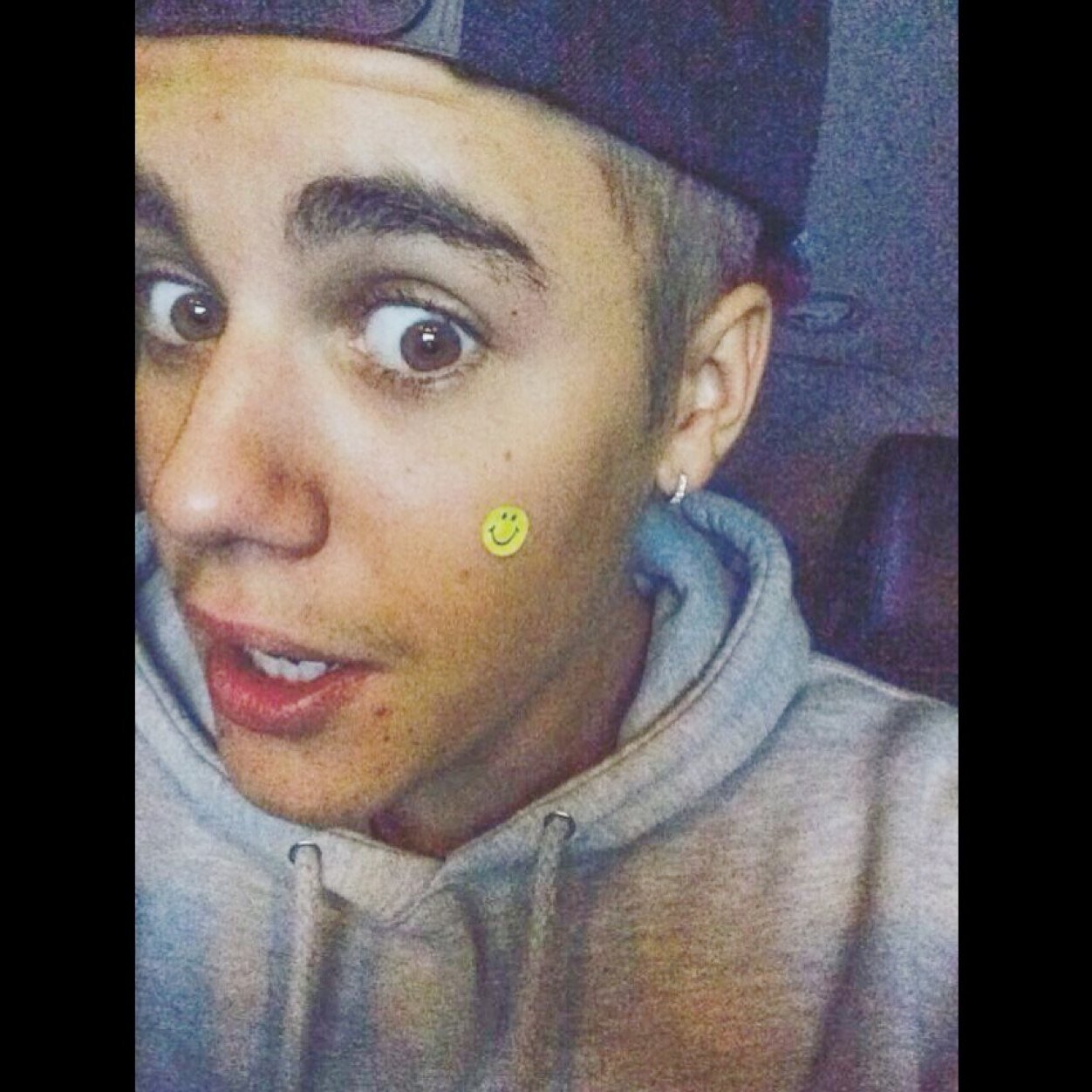 ☾met justin 7 • 13 • 13☽ ... ariana follows ♡