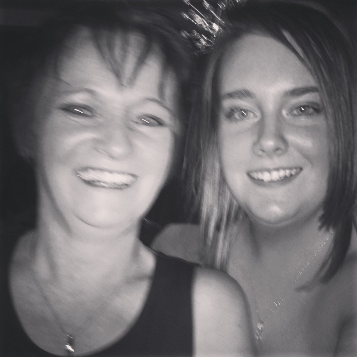16 and single. Love district3 no matter what. met good friends through the 3eek fans. onces a 3eek always a 3eek xxxx @Micky_District3 follows xx