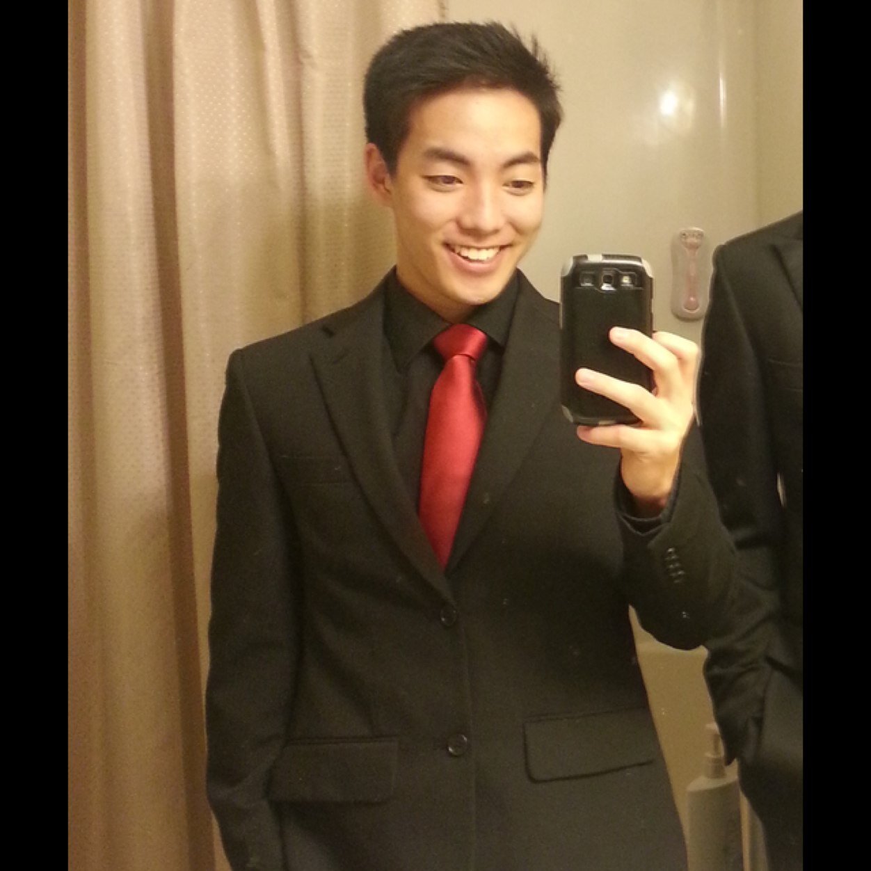 dokada17's profile picture. 