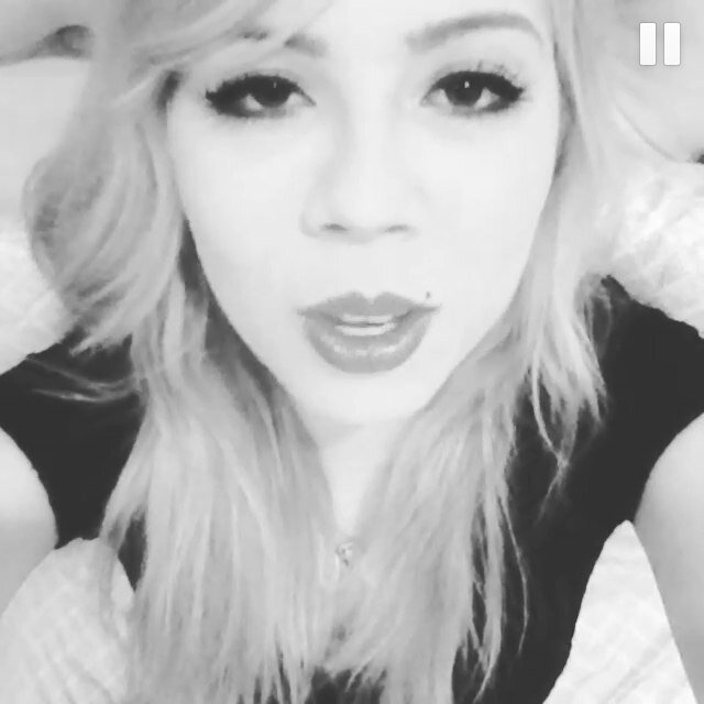 Follow my other account @mccurdyssarcasm. @jennettemccurdy follows me.✌