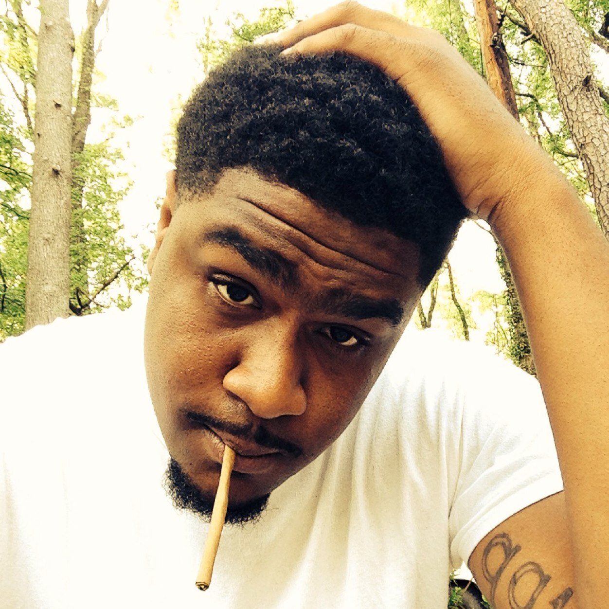 ALL I SMOKE IS GAS