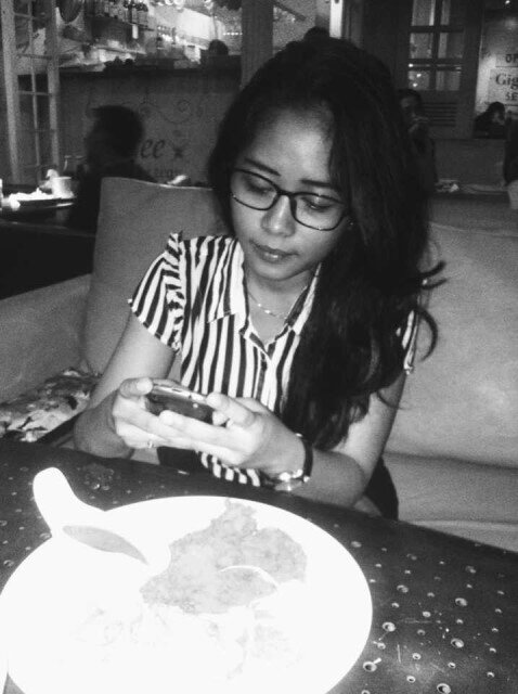 jolliemagdalena's profile picture. A simple girl with a dream