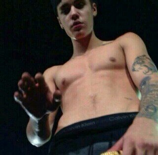 jelenators me chamem de avril lavigne e nao encostem em mim