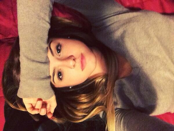 loverssenna's profile picture. 