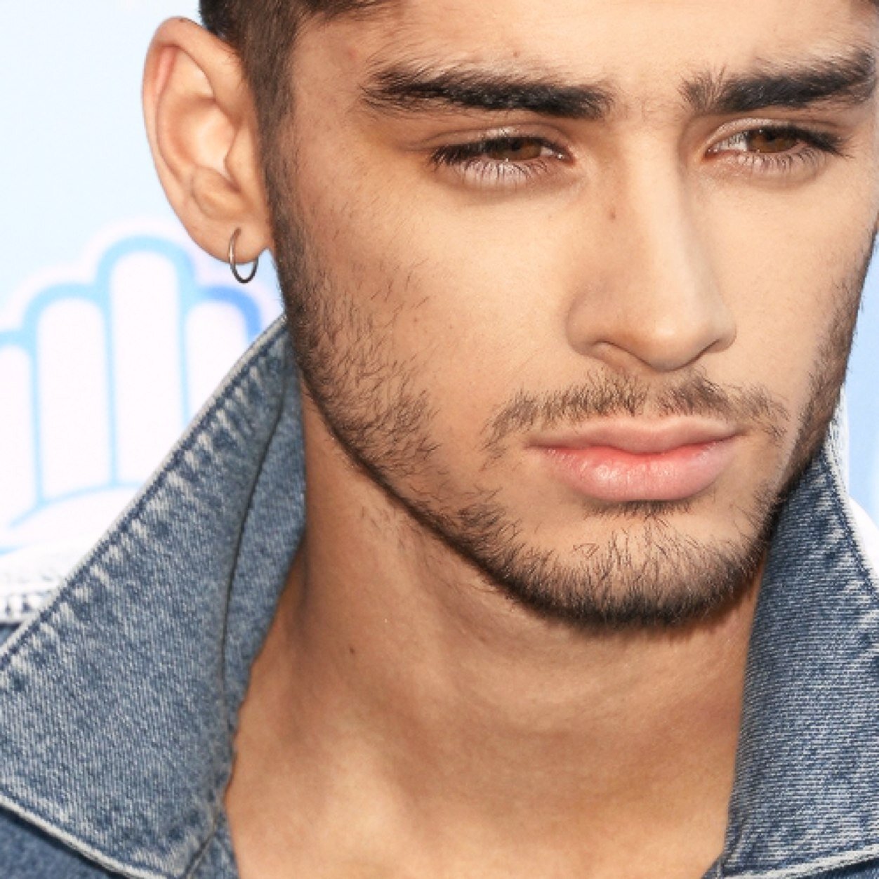 raybanzouisx013's profile picture. ask for a follow back on @raybanzouis