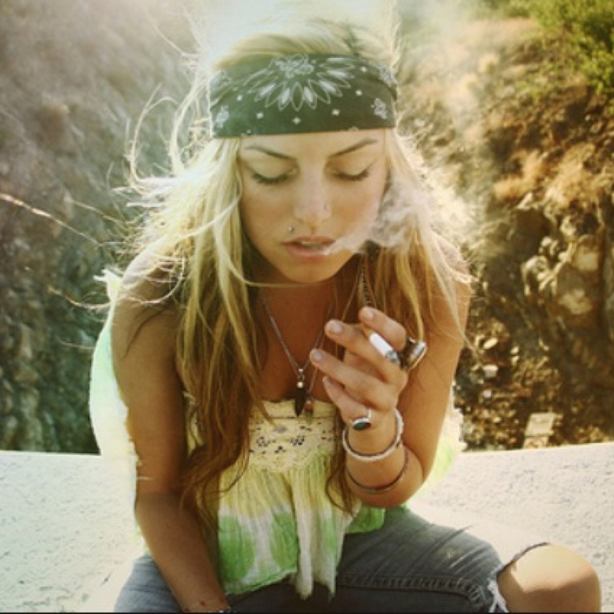 xKate420's profile picture. Smoking and letting go. Drugs are my escape. Stoner chick at heart. #TheFamily #BMFOT