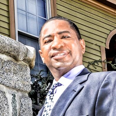 Ehowe24's profile picture. A man who takes care of his family!