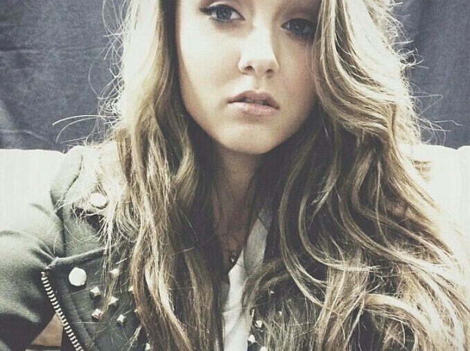 @BriaKelly ILY so much your so freaking talented.Dont ever stop singing..This Is Just A Beginning To A Brand New Start ILY Bria.