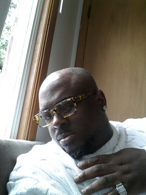 sdbwedabest's profile picture. 