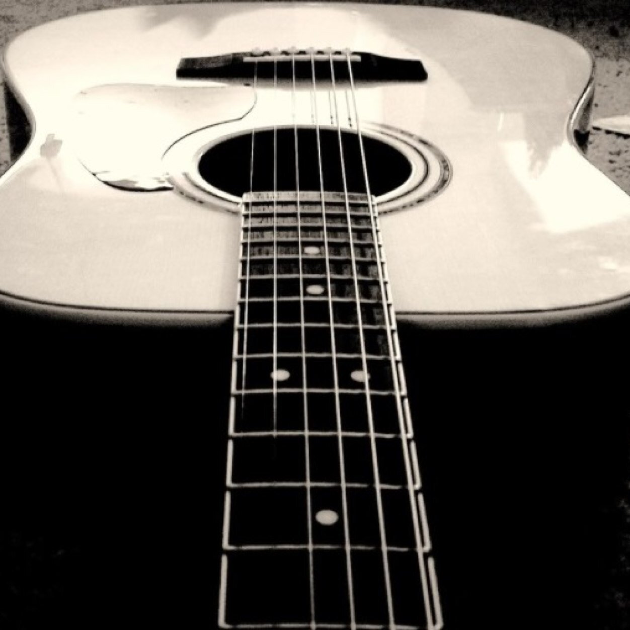 guitartutorial2's profile picture. 