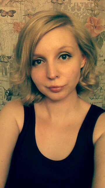wet nude teen nude women body art