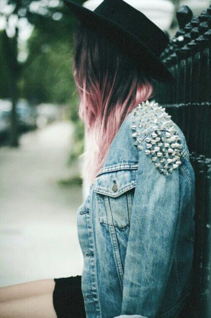 OtroPlanetaaa's profile picture. 