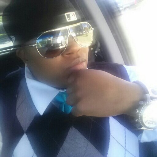 ThaBossSMT's profile picture. #teamlesbian. Lover of beauty. Photographer.#STUD Love to change & impact the lives of youth. Business savy, goal oriented. #femmeLOVER