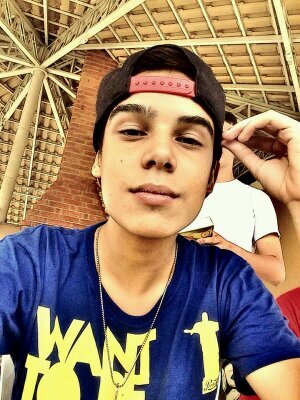 Feliz, Ousado e Filho de Deus ''House From Gryffindor'' http://t.co/yVWWp3aG1N