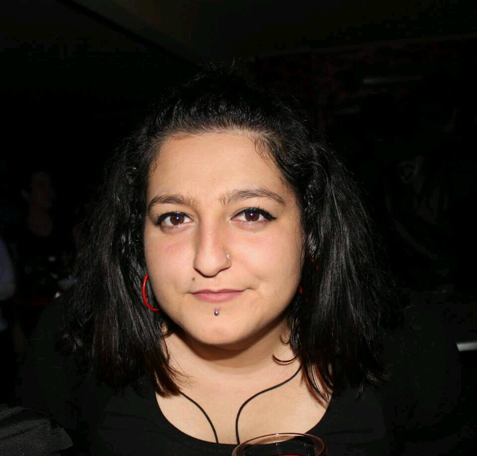 emel_sena's profile picture. Normal, sakin, bazen sinirli, ikizler burcu bir öğrenci :)