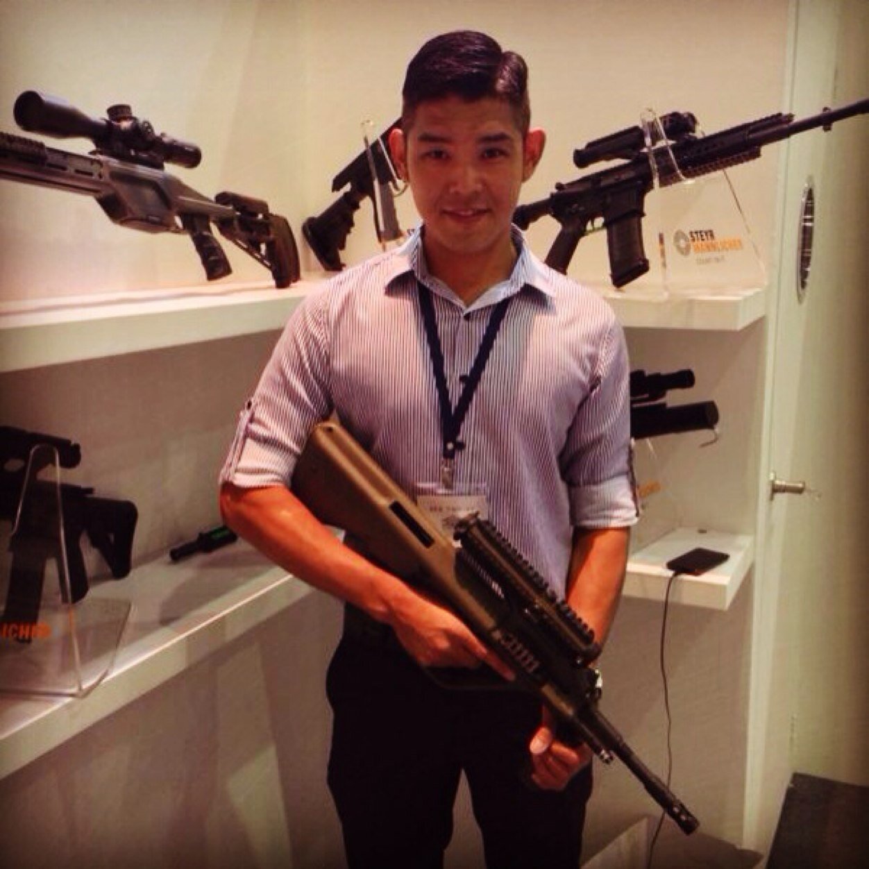 voonwee's profile picture. 