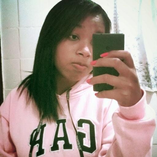 Prensa ela Na parede Daleste ♪♪