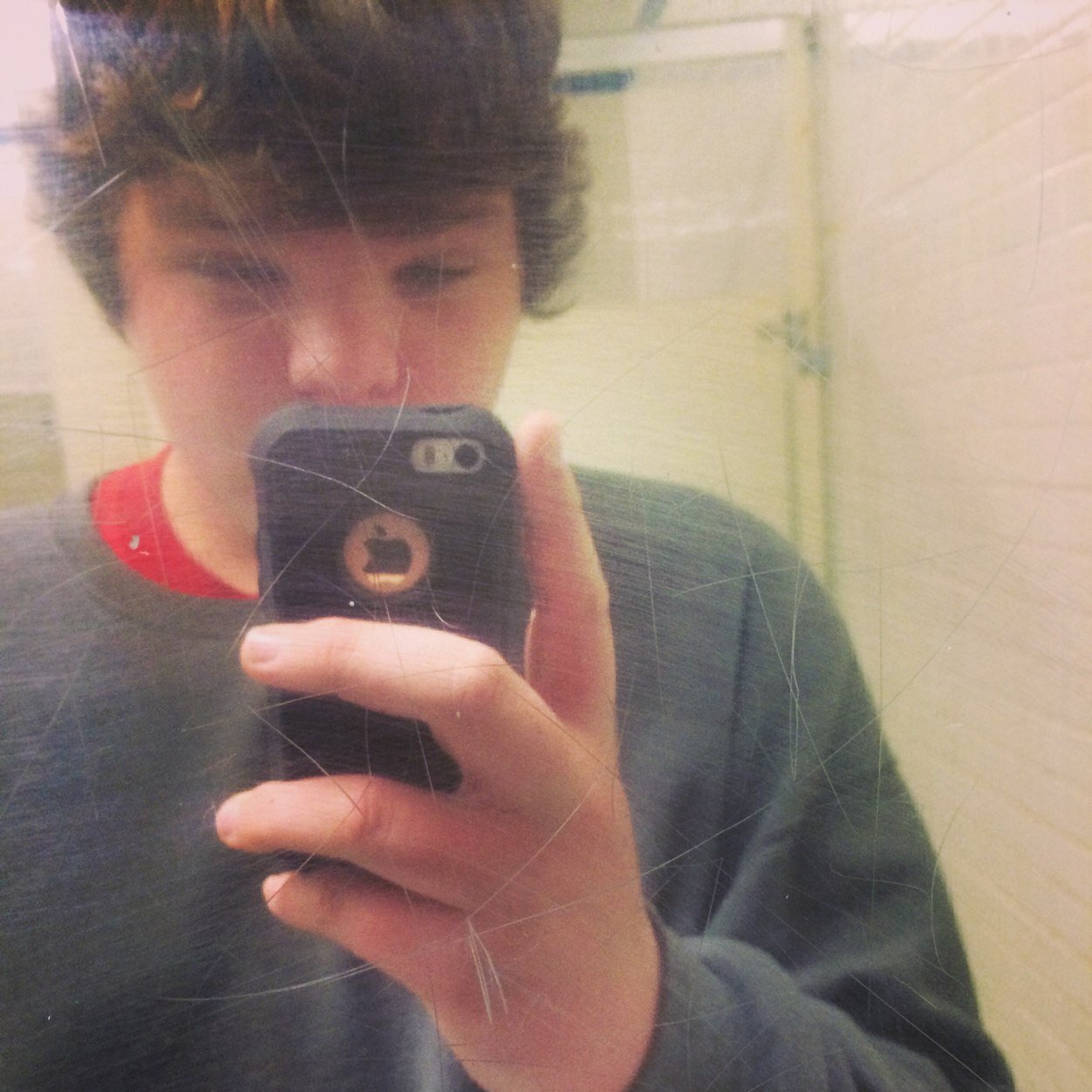 New twitter. 12 turning 13 in june.  6'1 and still growing. #YOGsquad