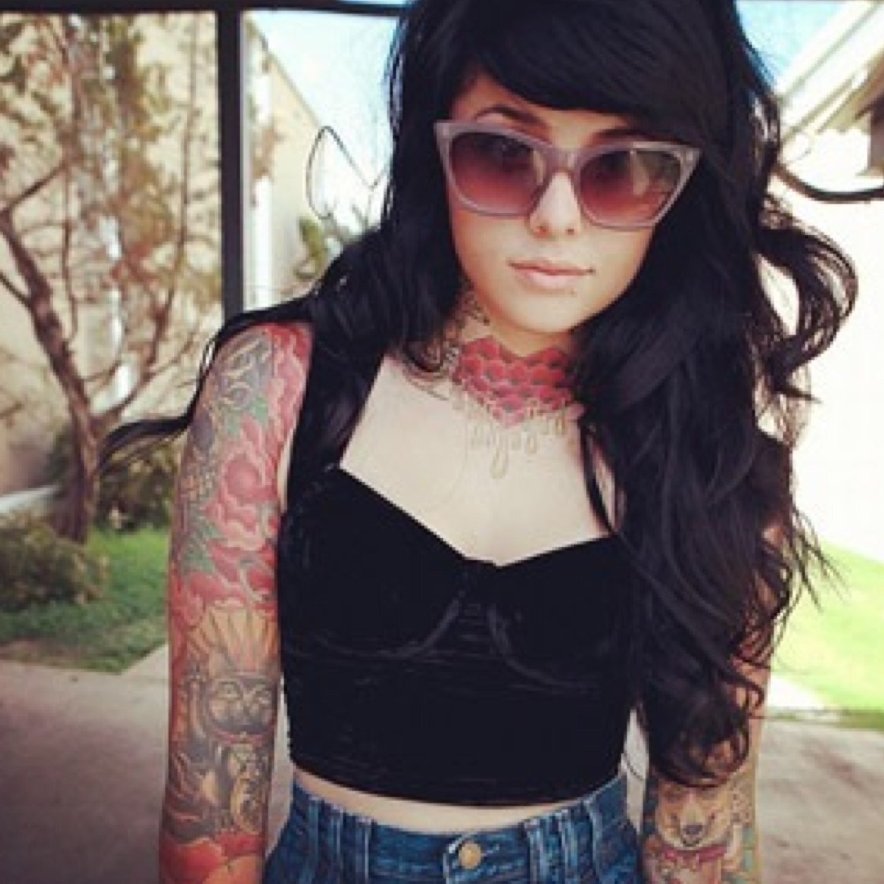 Hey! My name is Haley. I love singing & writing songs..I also love my cat I'm 23 & @AndyAngelBVB is mine so don't touch him! He's my batman!