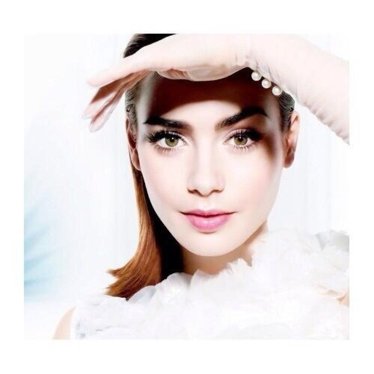 heyy, this is a free follow from @dyingbcbooks, pls go follow her (: