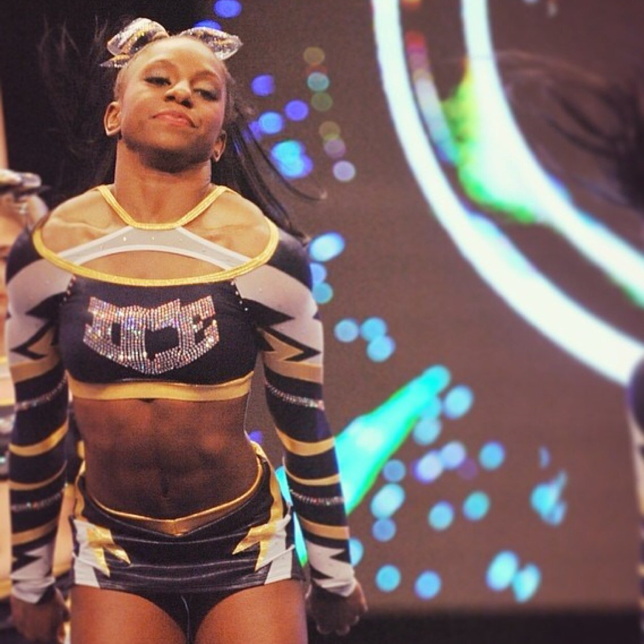 ✨We Tumble, Twerk, and Werk. We provide all you need to know on all levels of cheerleading✨