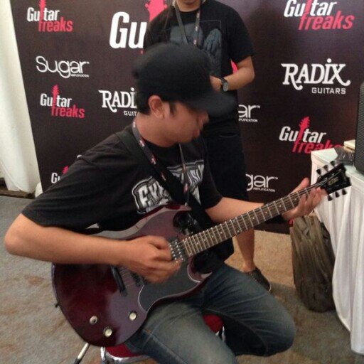 adri_rizkiana's profile picture. Keep spirit and get success for your life