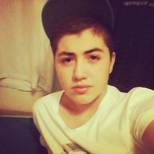 MauroChavezJr's profile picture. -14 , Made In Chile , Colocolino , Estudiante de Media , ChrisBrown / Tyga/ BigSean/ Pharrell Williams/RomeoSantos , Sigueme y te sigo:)