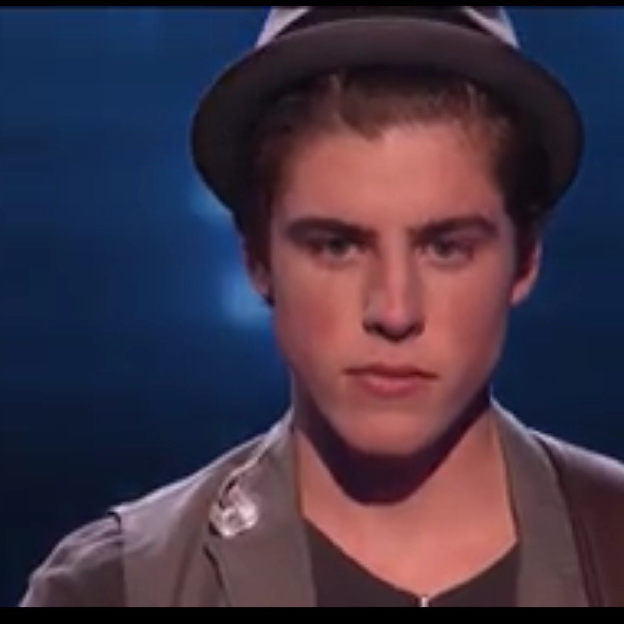 VOTE FOR SAM WOOLF IN AMERICAN IDOL!!!!!!!!