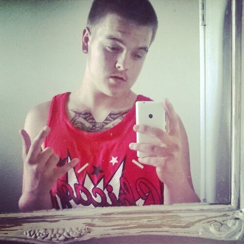 BnB_Andrew420's profile picture. Just a Young nigga with ambitions. Ima Hot Boy #GetMoney  #MOE #GetMoney #ImaStoner #Banditt812