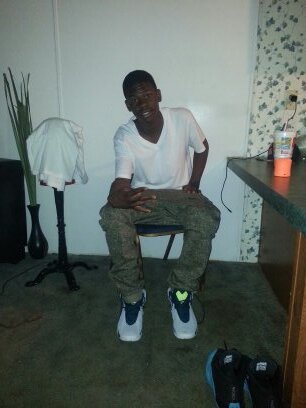 white flagz up/crosstracks da squad/tracks up or get wet #tracks fa eva/