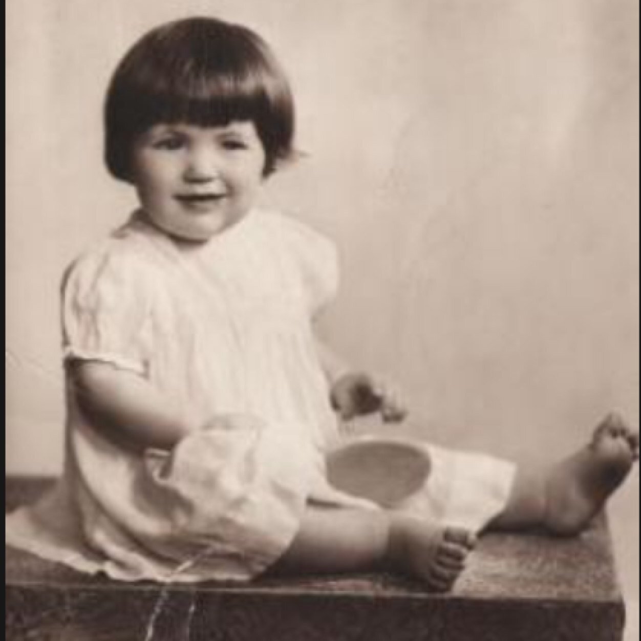 Lailals305's profile picture. If you dont know me dont judge me