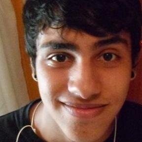 18 anos, Suicide silence :3 , Aries, gosto de rock, #dormir e #comer ! follow me ?