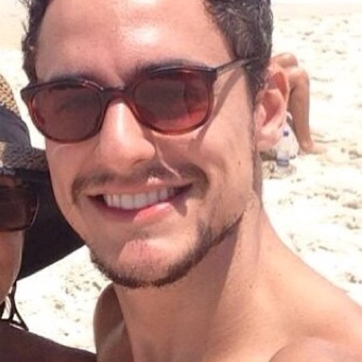 Fã do Thiago Amaral e Jared Padalecki.
