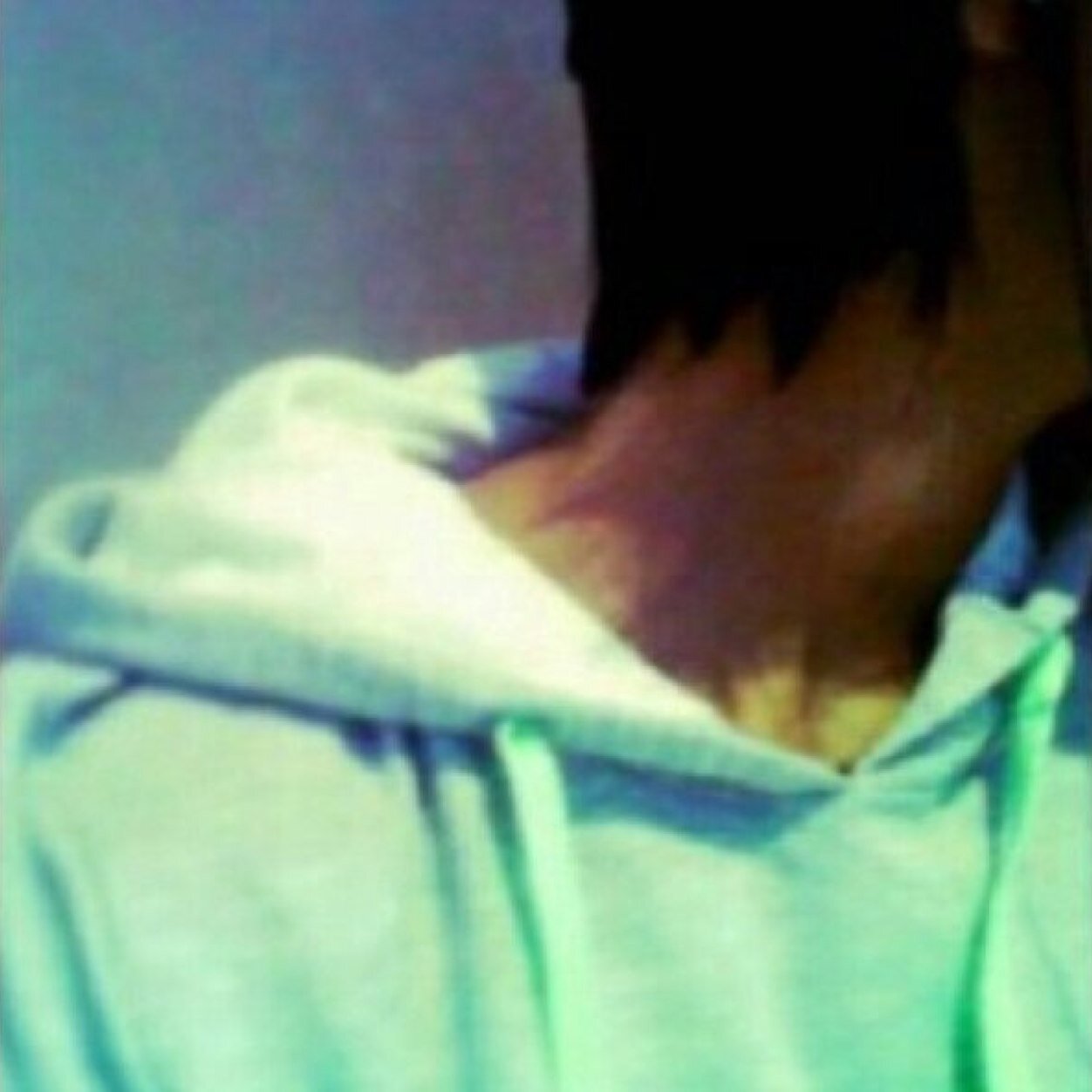 Kik: booya_sultan.