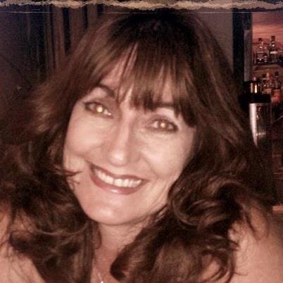 I am a fun loving hard working person who loves travel, work, family, friends and life!