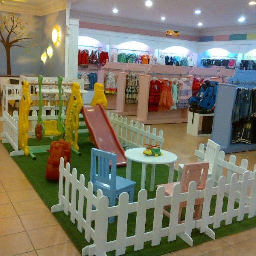 MOM inStyle
Clothings & Equipments (Nursing, Maternity,
Baby & Toddler)