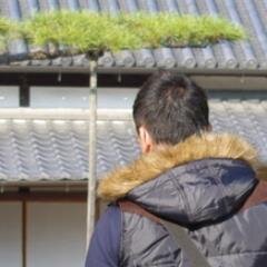 道歩いてたらいつのまにかスルッとズボンが落ちて、『なにかおとしましたよ？』ってパンツ渡される恥ずかしさ
