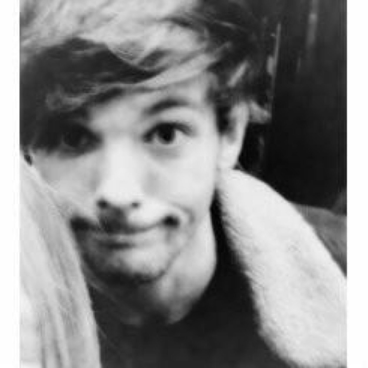 sweetloveIou_'s profile picture. Hello there lovely, could you please follow @visualou? Thanks stay rad x