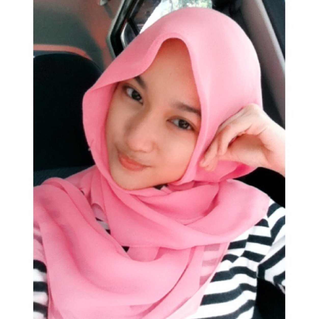Just an ordinary girl with extraordinary dream| fk-uh12 pul's