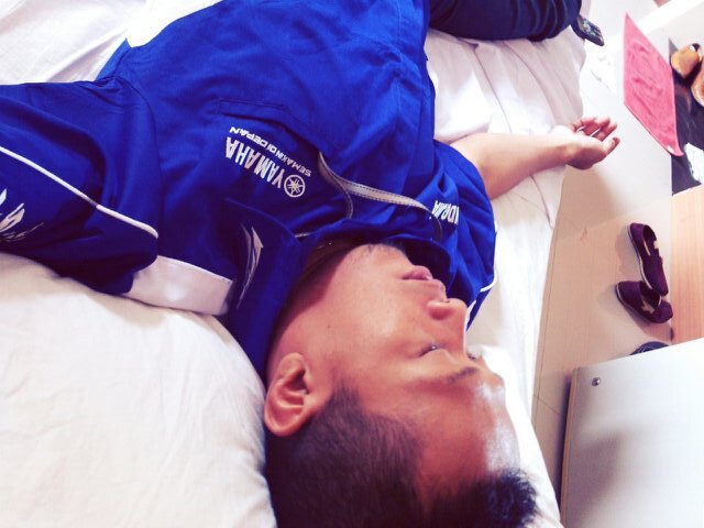 Bahagia itu sederhana. ...Tersenyum & slL bersyukur :-)