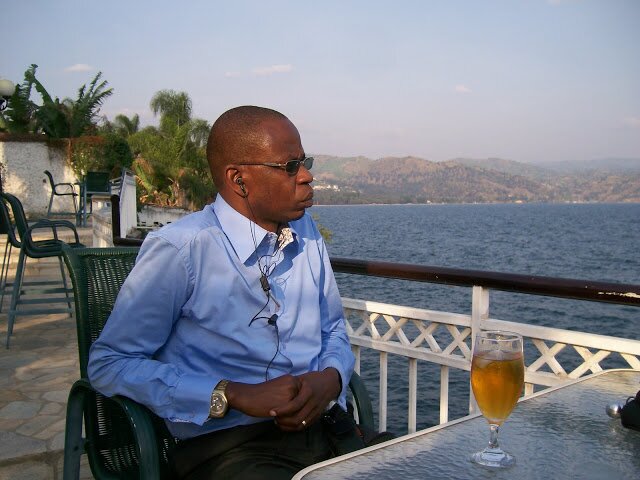 avocat d'affaires 
administrateurs de sociétés : ENECOKI SARL , LOHITA GÉOPHYSIQUE CONGO SARL.
Secteurs : Mines, infrastructures, génie civil.