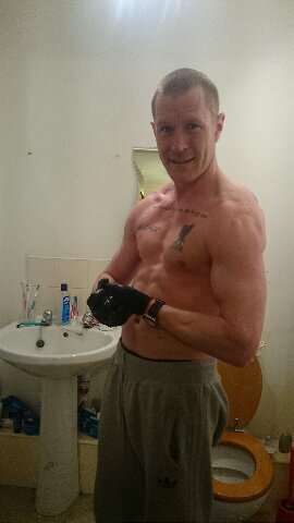 trying to better myself inside & https://t.co/n0jcR5pZka to feel good & look even better.alsways after advise & willing to give advise #fitfam#together