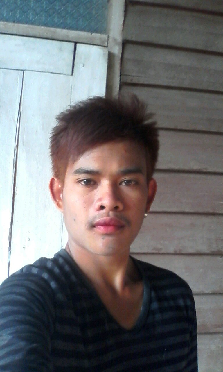 เคยศึกษายุที่วิทยาลัยการอาชีพบ้านไผ่(สาขางานไฟฟ้ากำลำ