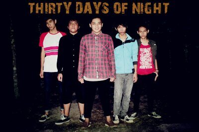 Alternative rock hardcore • | @Vocalist_gila | @dieasvampire | @biljoeocta | Rizky | Alvin |  @masgitar || CP :  089668078463 .