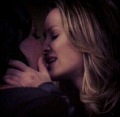 i love calzona more than anything // love football algeria and Brazil//(( lesbian))