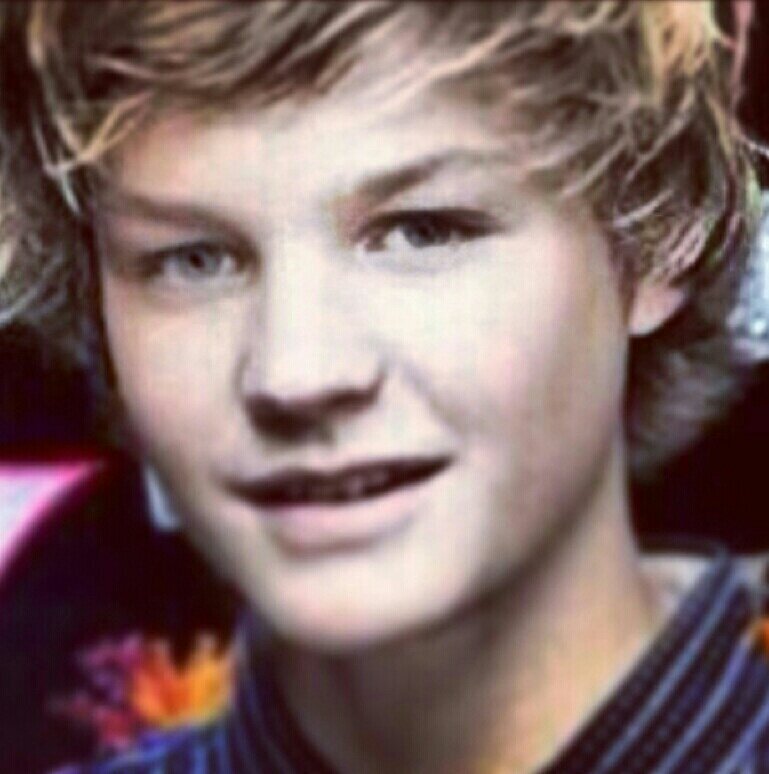 thankyousomuch daan ♥ mainstreeet is te knap & kunnen perff zingen , dus volg me om dingen te weten te krijgen over mainstreet♡